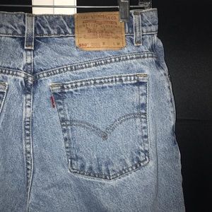 VINTAGE LEVI JEANS